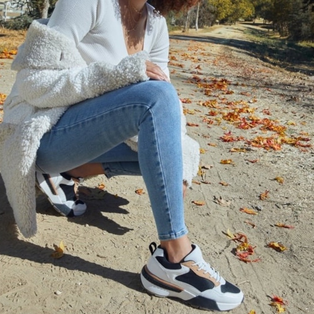 JustFab Bridget Sneaker,‎ Size 9, New